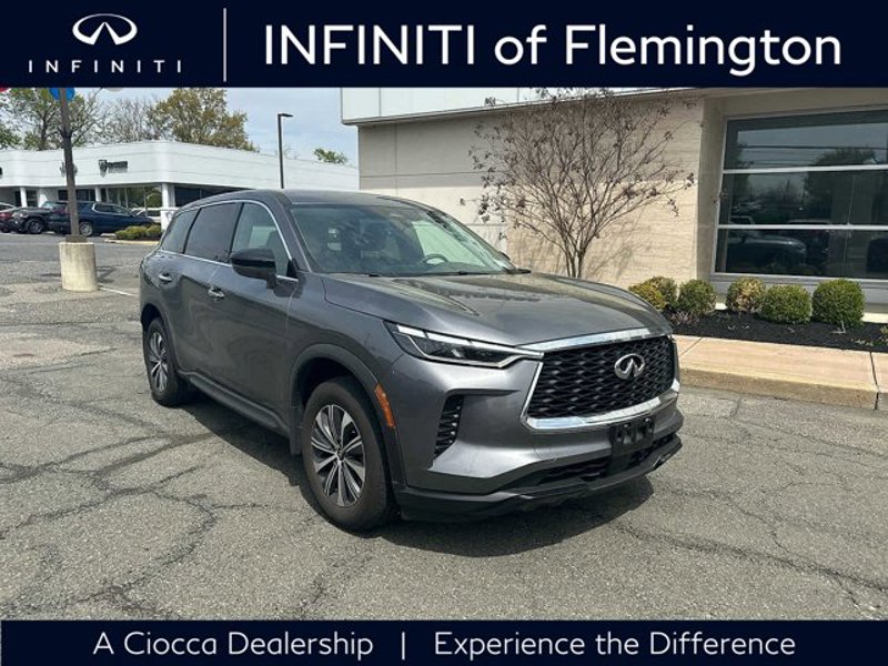 Certified 2025 INFINITI QX60 Pure w/ Cargo Package image 1