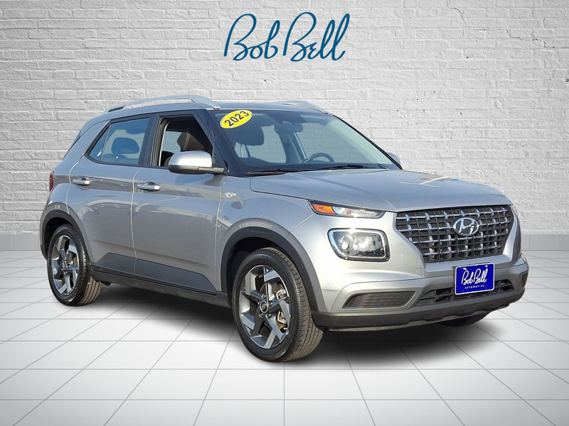 Used 2023 Hyundai Venue SEL image 1