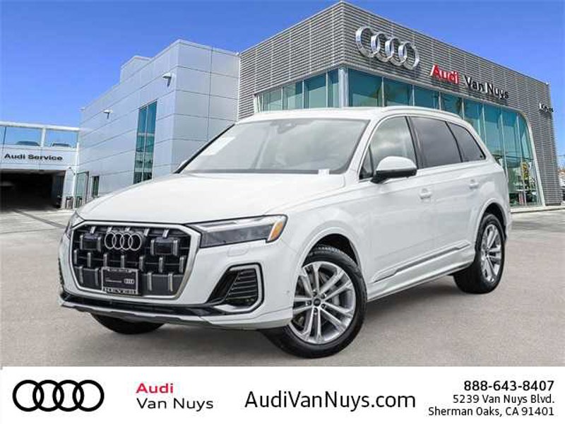 Certified 2025 Audi Q7 2.0T Premium Plus w/ Premium Plus Package image 1
