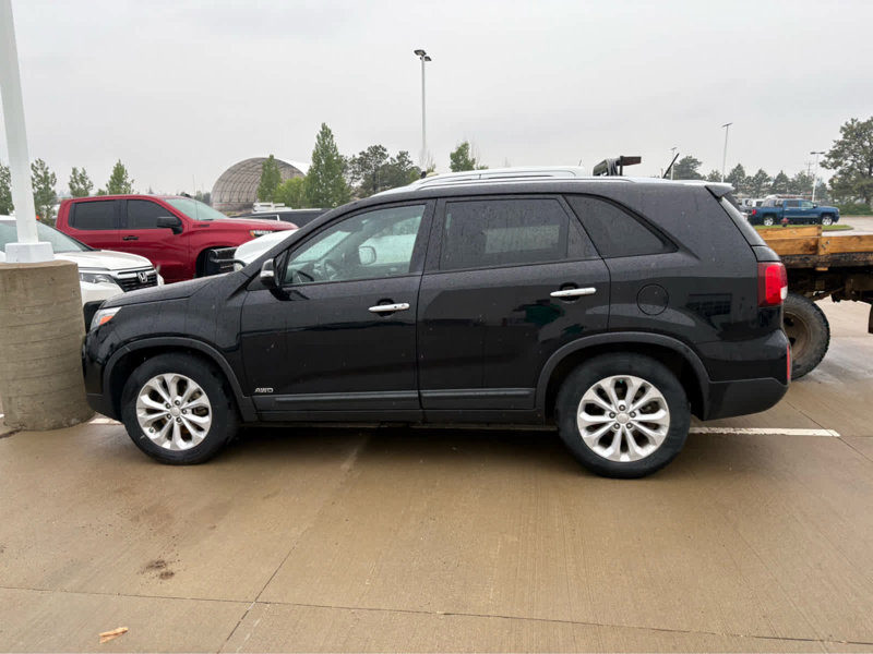 Used 2014 Kia Sorento EX w/ EX V6 Touring Package image 1
