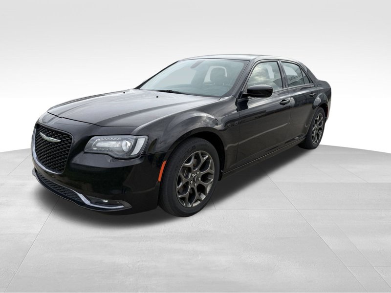 Used 2017 Chrysler 300 S image 1