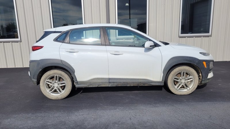Used 2019 Hyundai Kona SE image 1