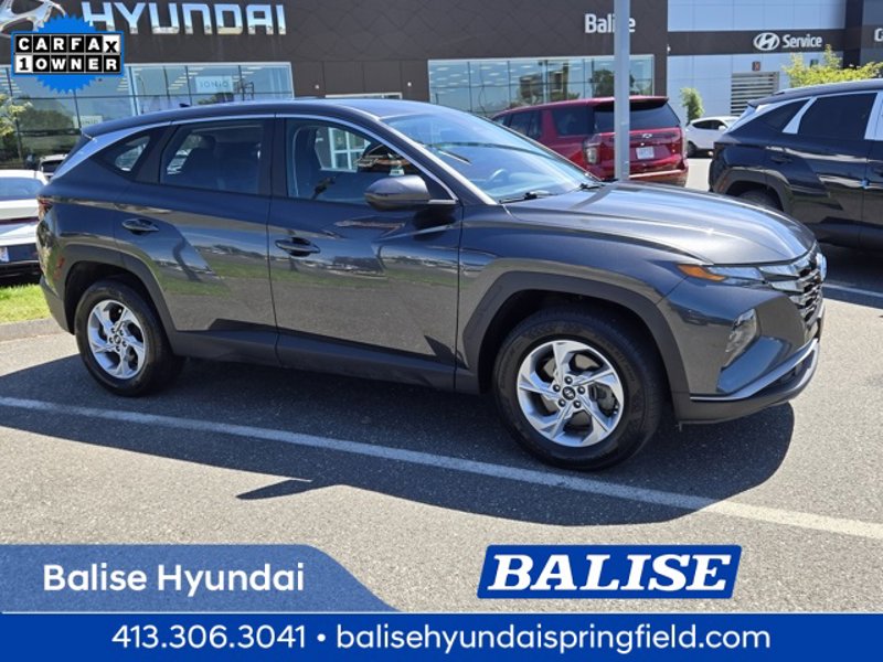 Used 2023 Hyundai Tucson SE image 1