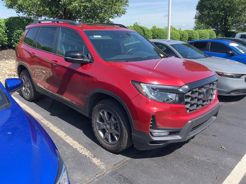 Certified 2024 Honda Passport TrailSport image 1