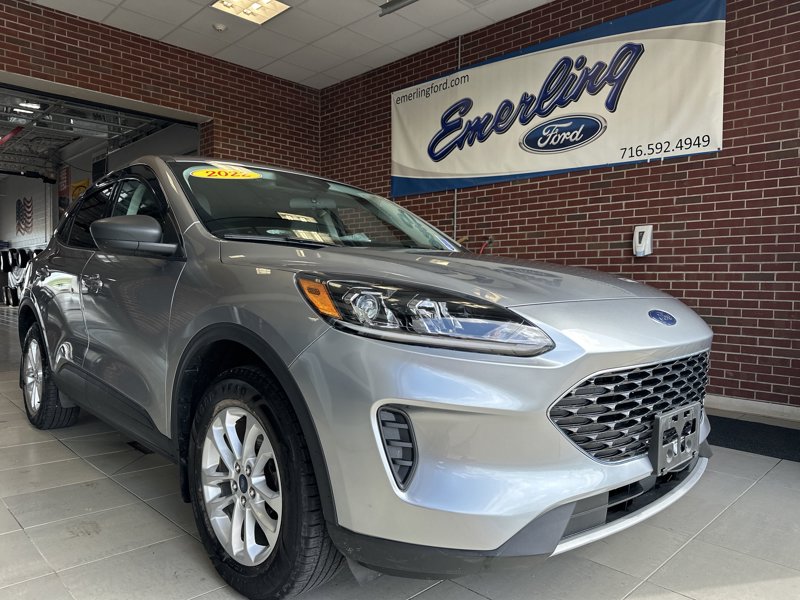 Used 2022 Ford Escape SE w/ Convenience Package image 1