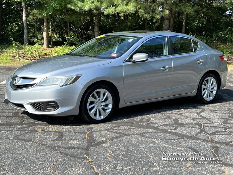 Used 2017 Acura ILX image 1
