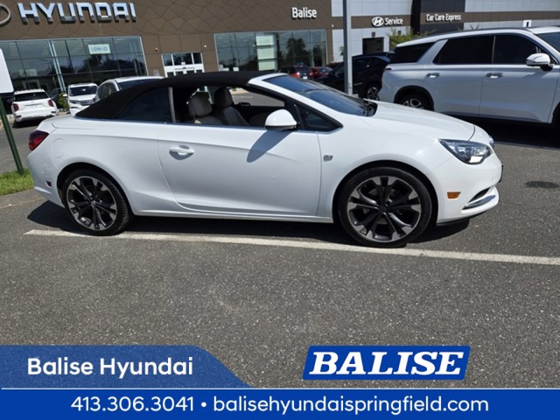 Used 2019 Buick Cascada Premium image 1