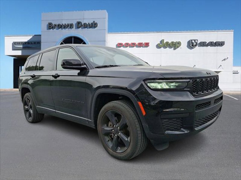 Certified 2022 Jeep Grand Cherokee L Laredo image 1