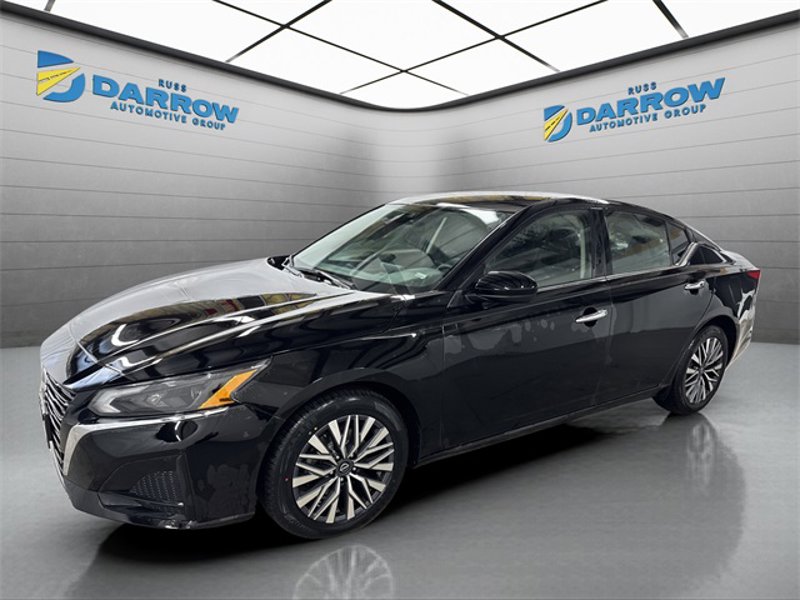 Certified 2023 Nissan Altima 2.5 SV image 1