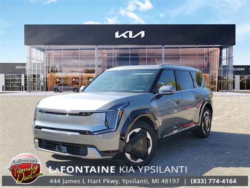 Certified 2024 Kia EV9 Land image 1