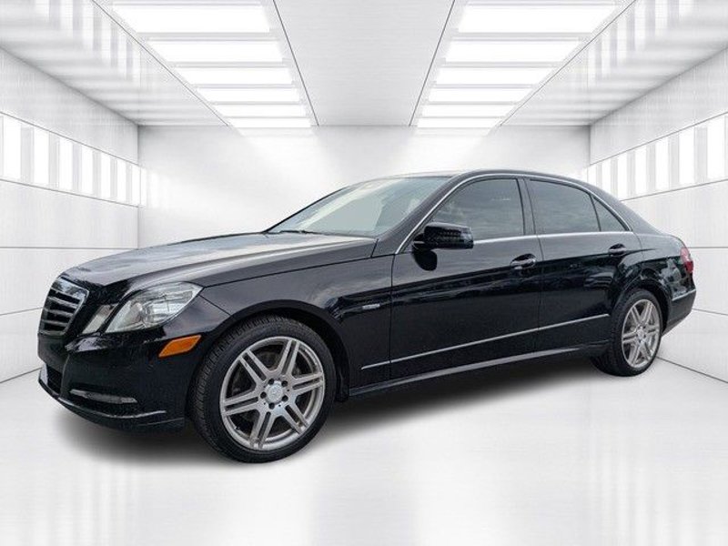 Used 2012 Mercedes-Benz E 350 4MATIC Sedan image 1