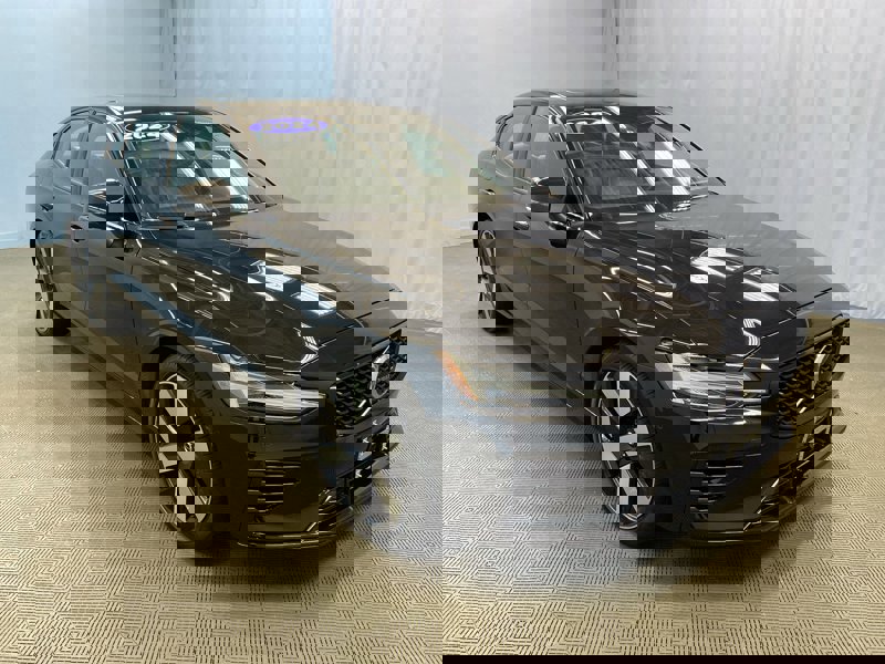 Certified 2024 Volvo S60 T8 Ultimate w/ Climate Package image 1
