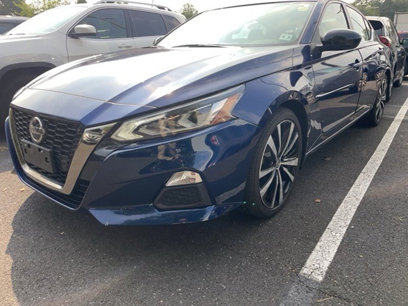 Certified 2021 Nissan Altima 2.5 SR image 1