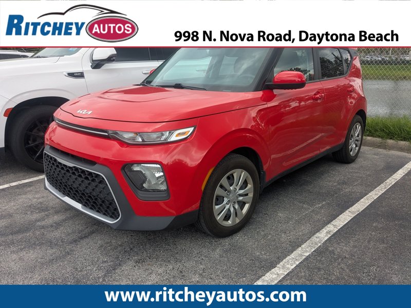 Used 2022 Kia Soul LX image 1