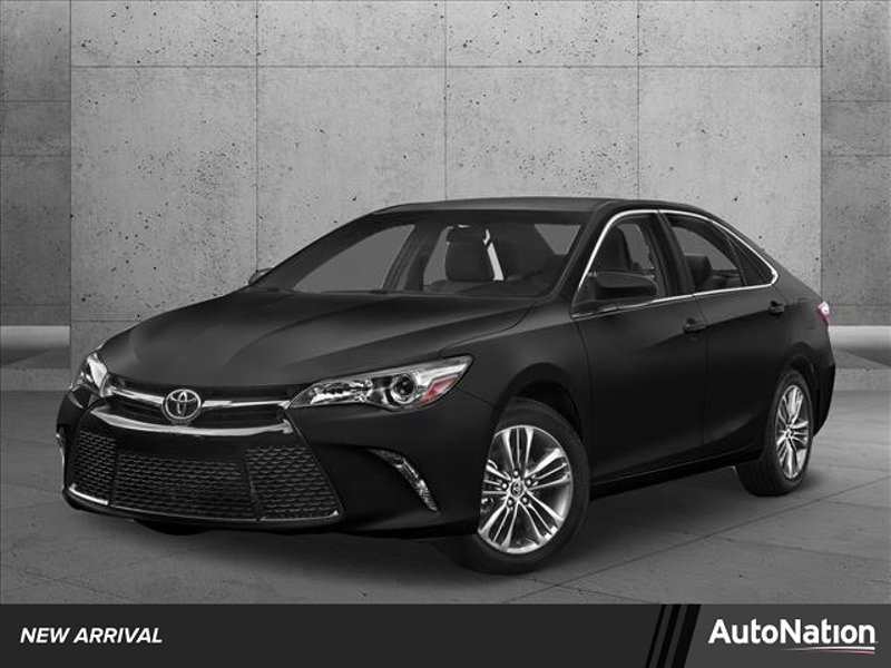 Used 2015 Toyota Camry SE image 1