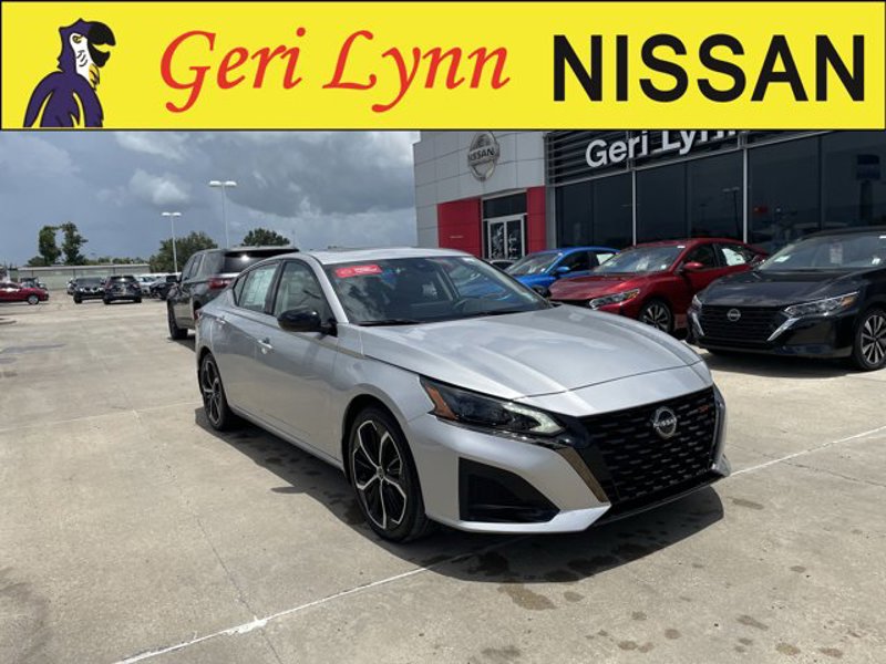 Certified 2024 Nissan Altima 2.5 SR w/ SR Premium Package image 1