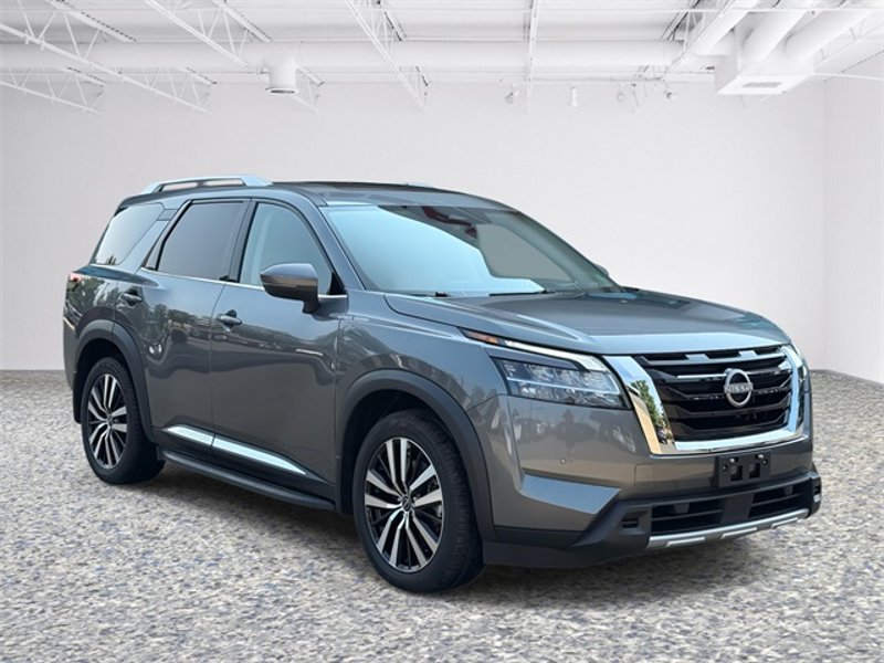 Certified 2023 Nissan Pathfinder Platinum image 1