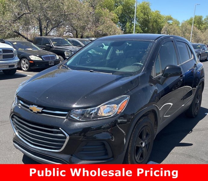 Used 2020 Chevrolet Trax LS w/ Tint and Cruise Package image 1