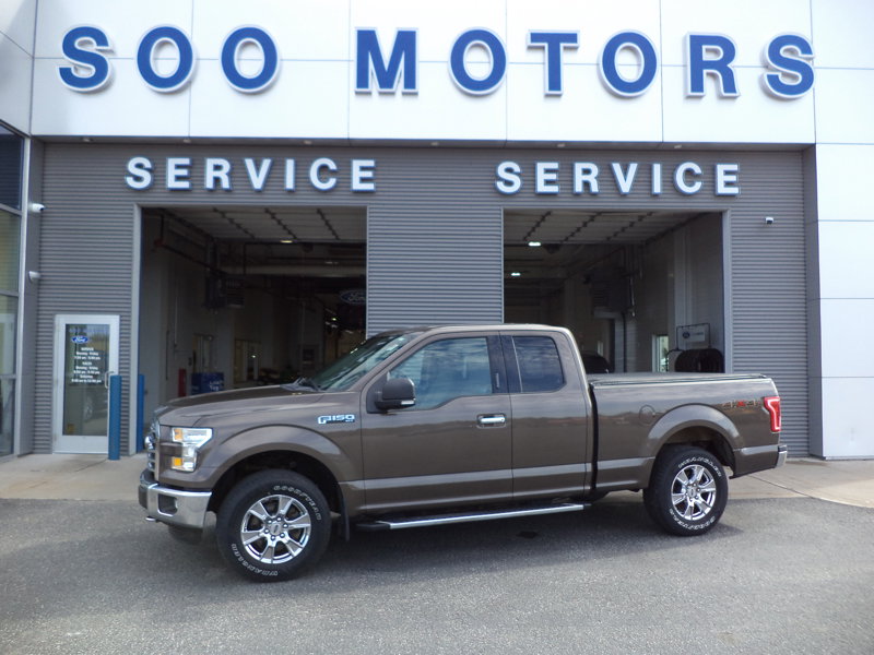 Used 2015 Ford F150 XLT w/ Equipment Group 302A Luxury image 1