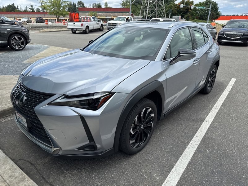 Used 2023 Lexus UX 250h AWD image 1