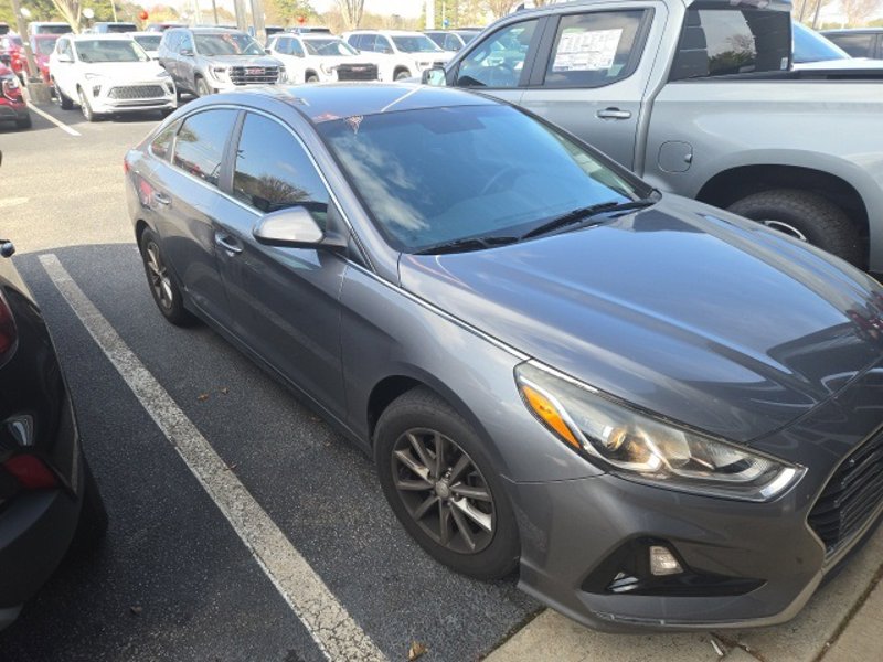 Used 2018 Hyundai Sonata SE image 1