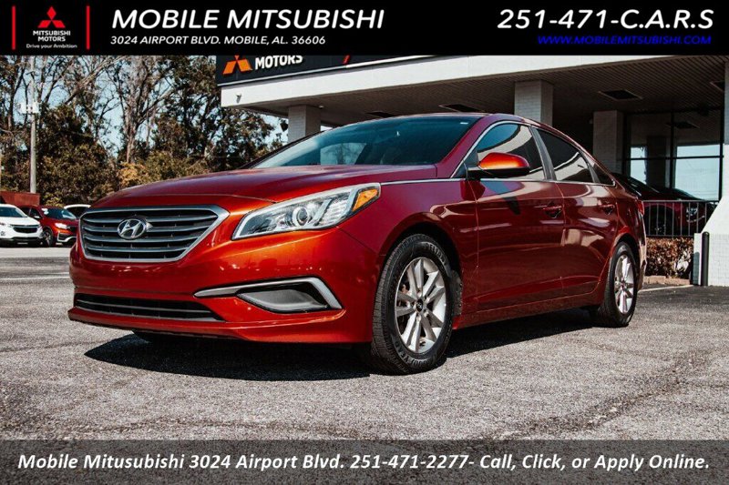 Used 2016 Hyundai Sonata SE image 1
