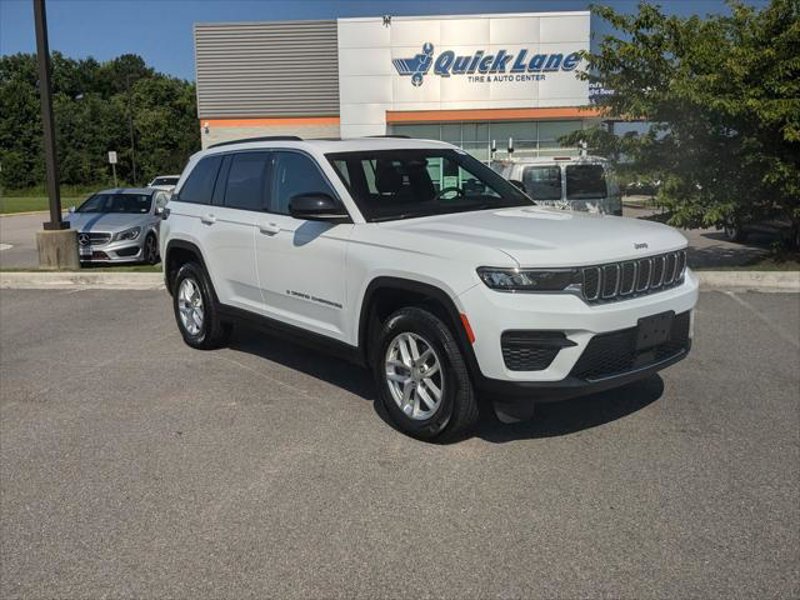 Certified 2024 Jeep Grand Cherokee Laredo X w/ Trailer Tow Package image 1
