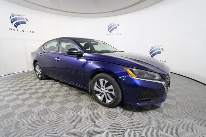 Certified 2024 Nissan Altima 2.5 S image 1
