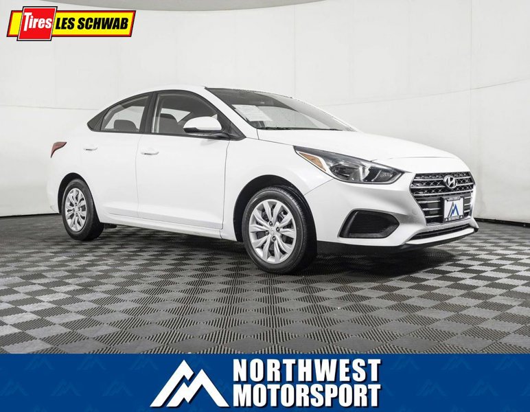 Used 2021 Hyundai Accent SE image 1