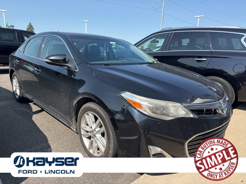 Used 2015 Toyota Avalon XLE Premium image 1