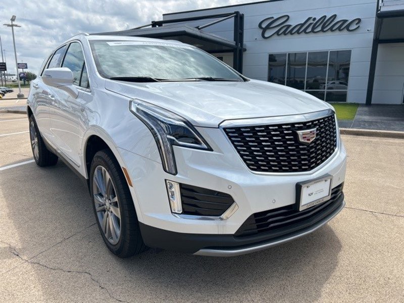 Certified 2024 Cadillac XT5 Premium Luxury image 1
