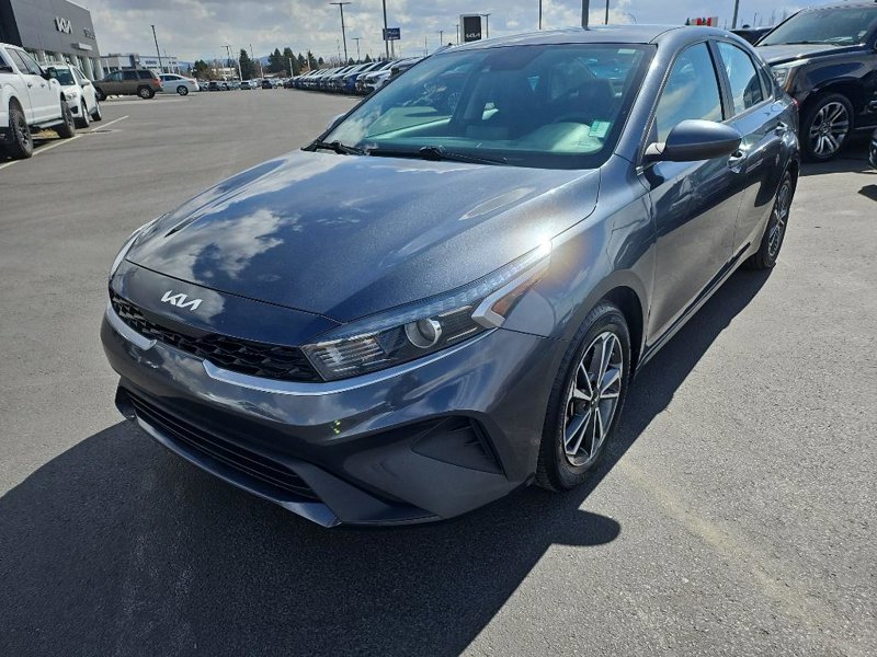 Certified 2022 Kia Forte LXS image 1