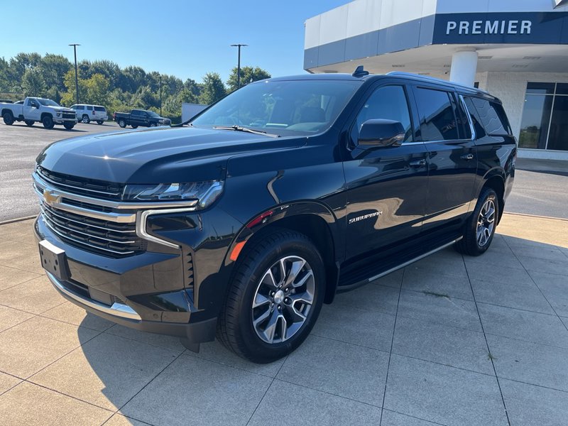 Certified 2022 Chevrolet Suburban LT w/ Luxury Package image 1