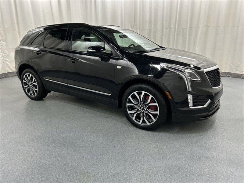 Certified 2024 Cadillac XT5 Sportv w/ Technology Package image 1