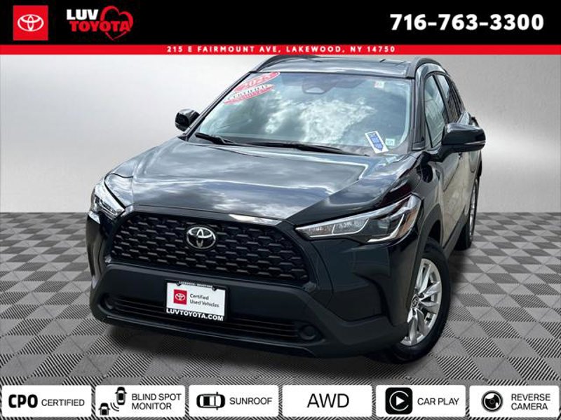 Certified 2025 Toyota Corolla Cross LE w/ Moonroof Package image 1