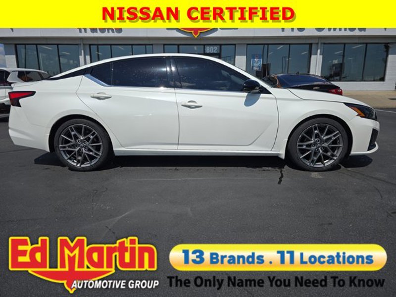 Certified 2023 Nissan Altima 2.0 SR image 1