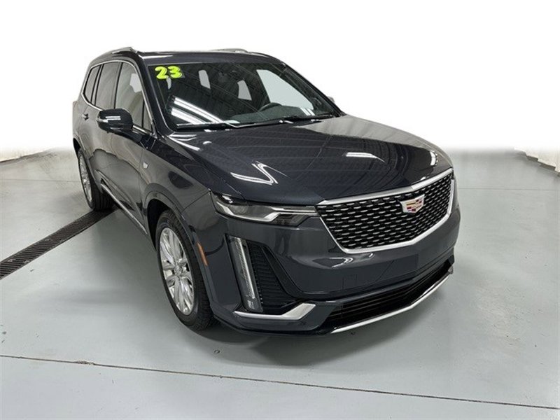 Certified 2023 Cadillac XT6 Premium Luxury image 1