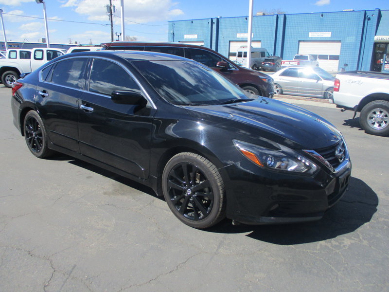 Used 2017 Nissan Altima 2.5 SR w/ Midnight Edition Package image 1