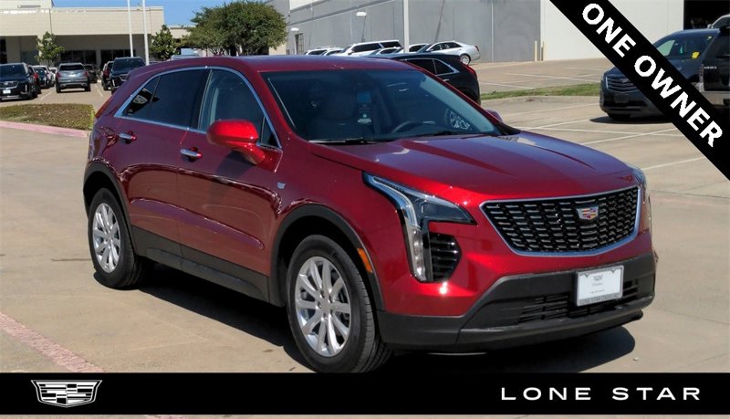 Certified 2022 Cadillac XT4 Luxury w/ Cold Weather Package image 1
