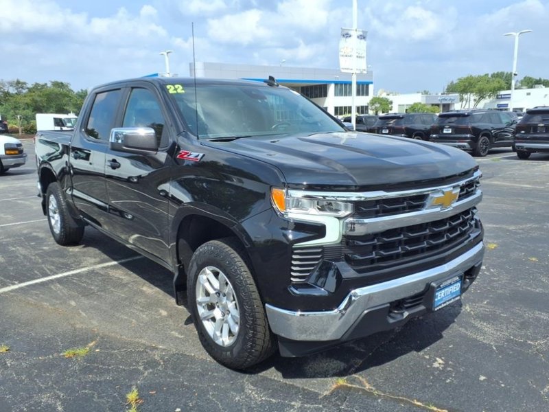 Certified 2022 Chevrolet Silverado 1500 LT w/ Z71 Off-Road Package image 1