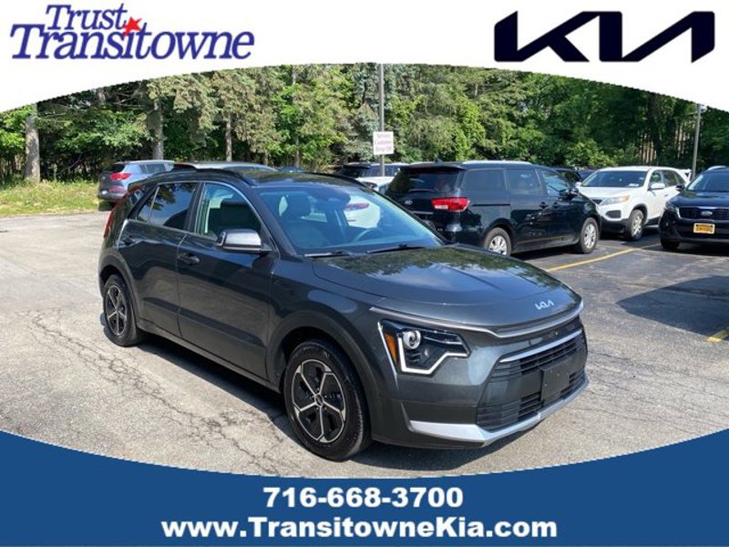 Certified 2023 Kia Niro EX image 1