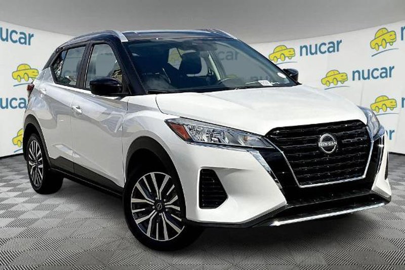 Certified 2024 Nissan Kicks SV image 1