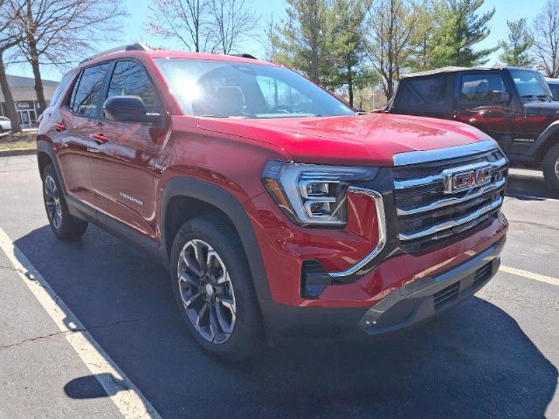 Certified 2025 GMC Terrain Elevation w/ Elevation Premium Package image 1