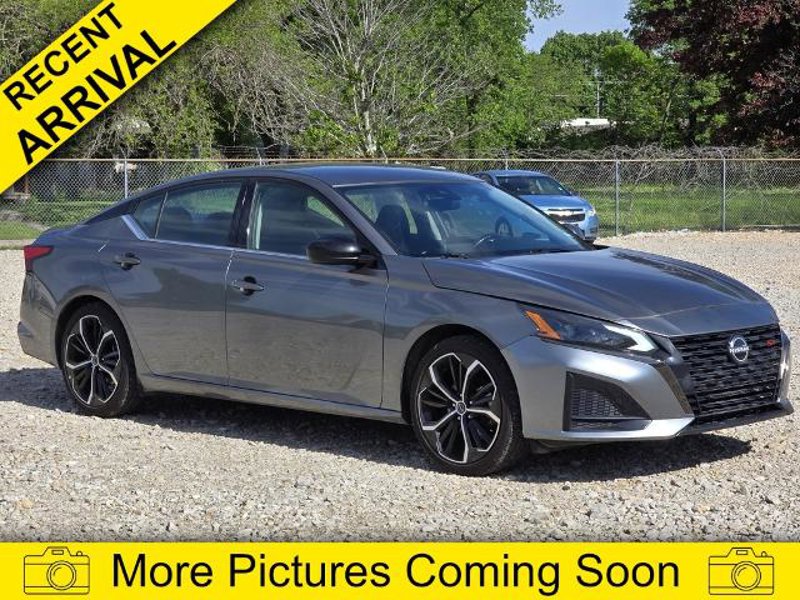 Certified 2023 Nissan Altima 2.5 SR image 1