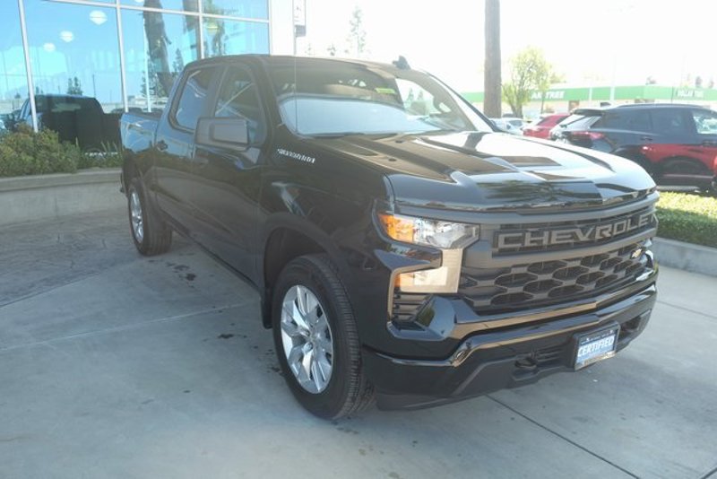 Certified 2024 Chevrolet Silverado 1500 Custom image 1