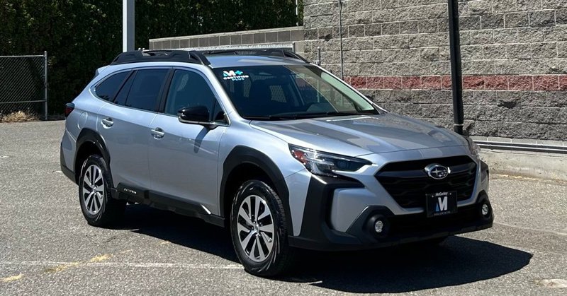 Used 2024 Subaru Outback Premium image 1
