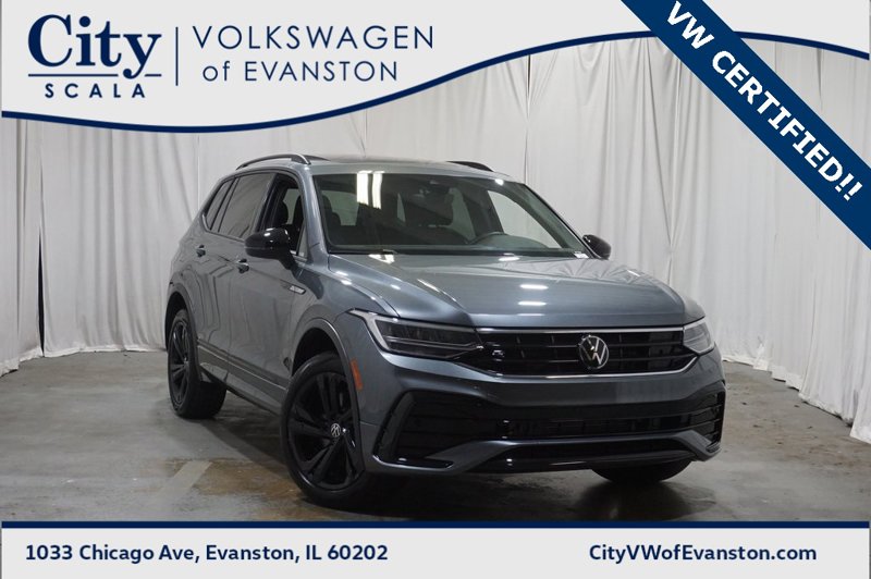 Certified 2024 Volkswagen Tiguan SE R-Line image 1