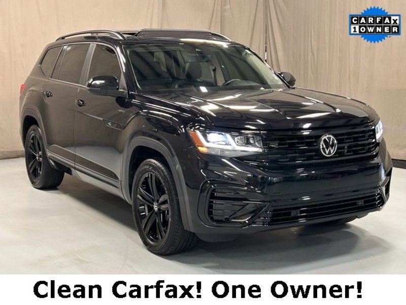 Certified 2023 Volkswagen Atlas SEL R-Line image 1