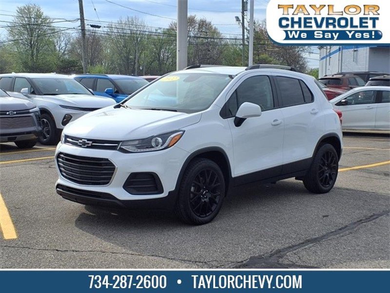 Certified 2022 Chevrolet Trax LT w/ Sport Edition image 1