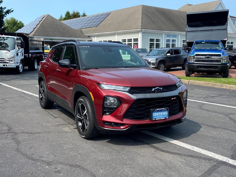 Certified 2022 Chevrolet TrailBlazer RS w/ Technology Package image 1